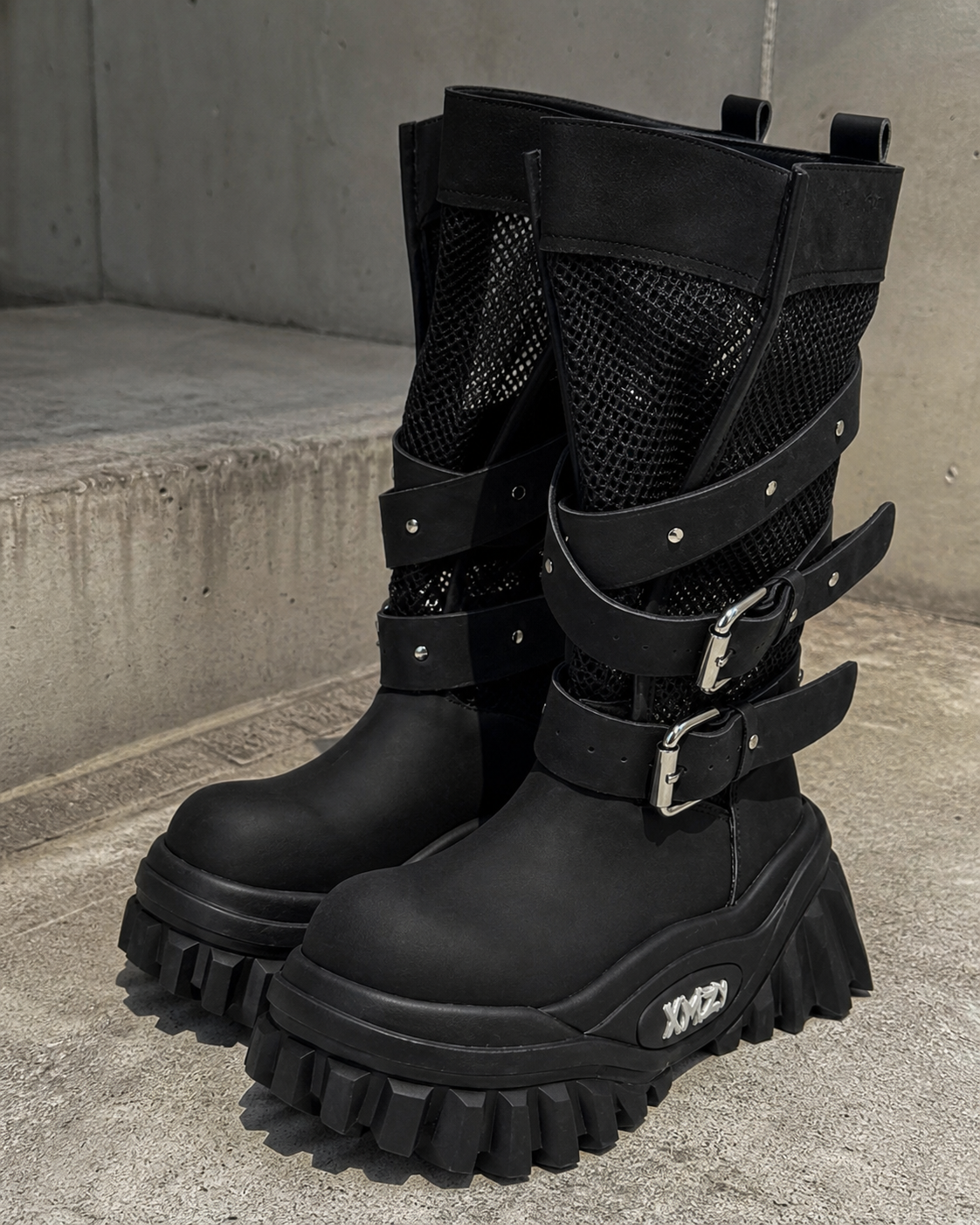 Black Desert Muse Platform Boots showcase 3