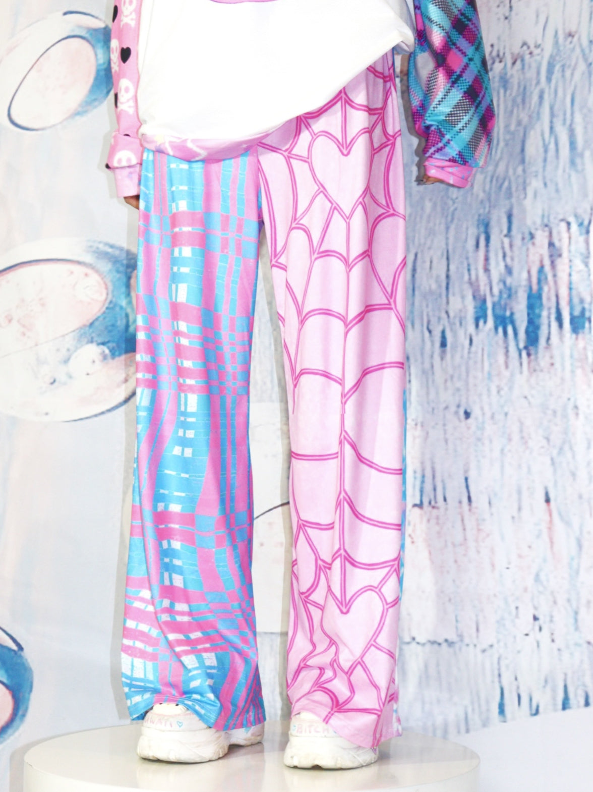 Kawaii Split Web Heart Plaid Pants