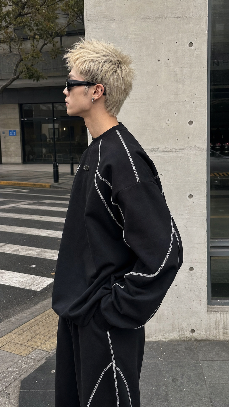 Oversized Contrast Stitch Sweatshirt showcase 4
