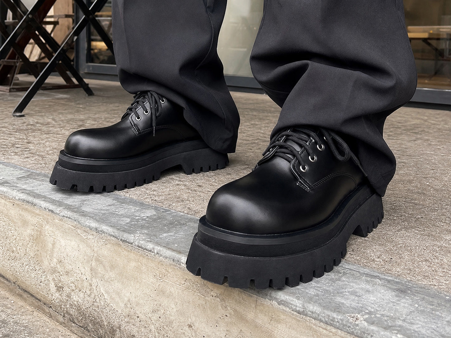 Thick-Soled Chunky Black Platform Derby Shoes showcase 5