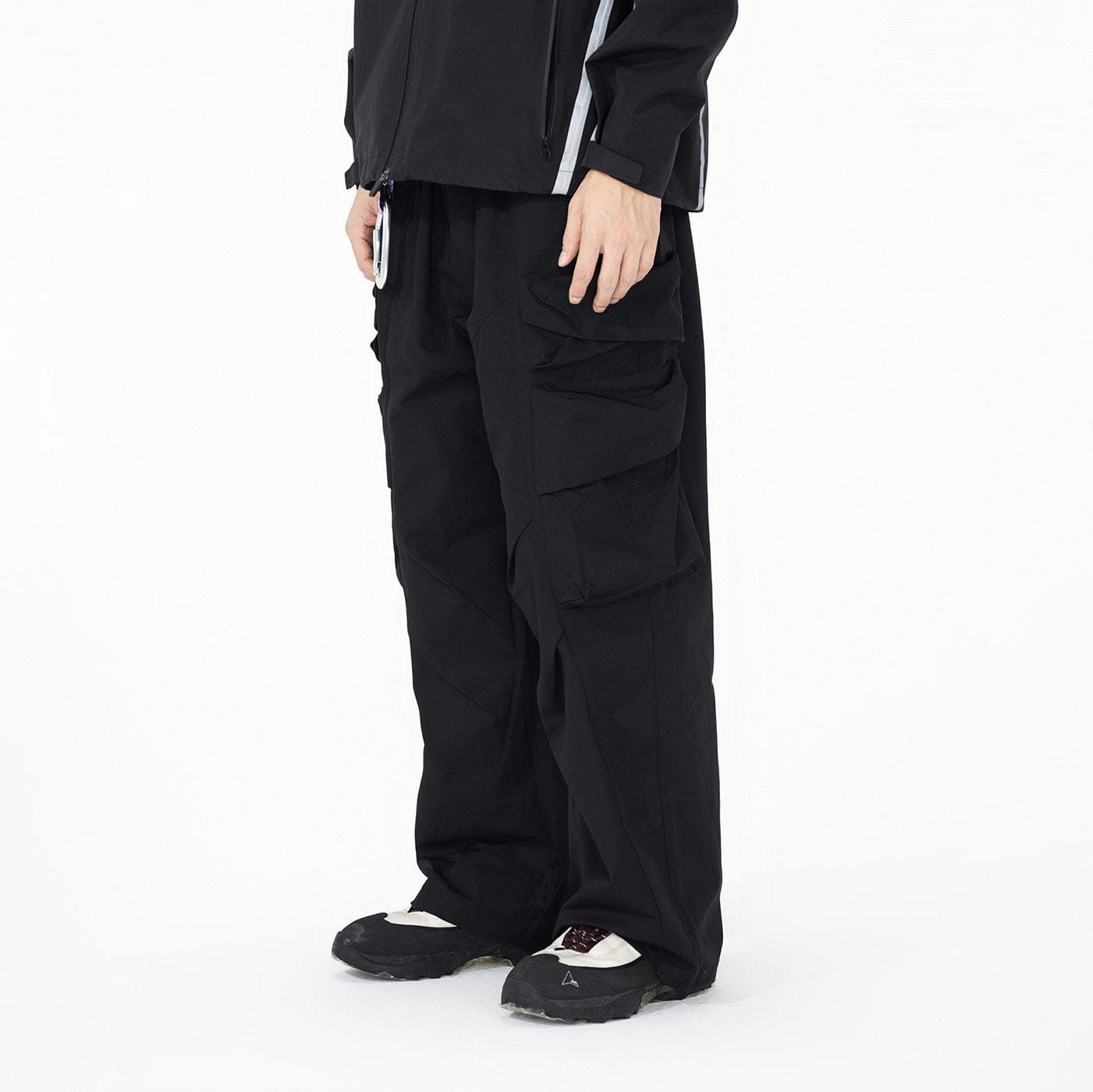 Alpine Cargo Pants