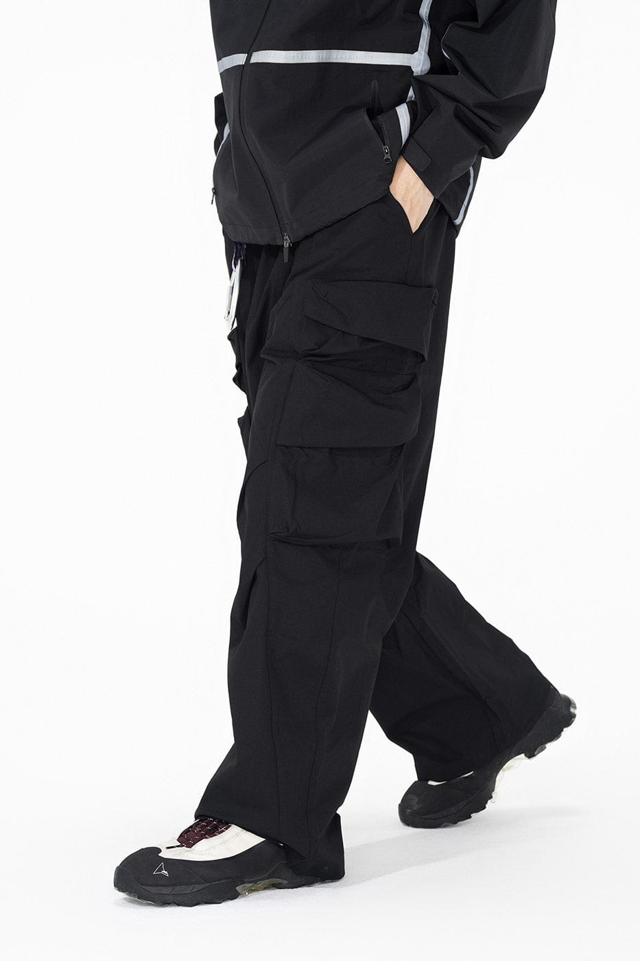 Alpine Cargo Pants