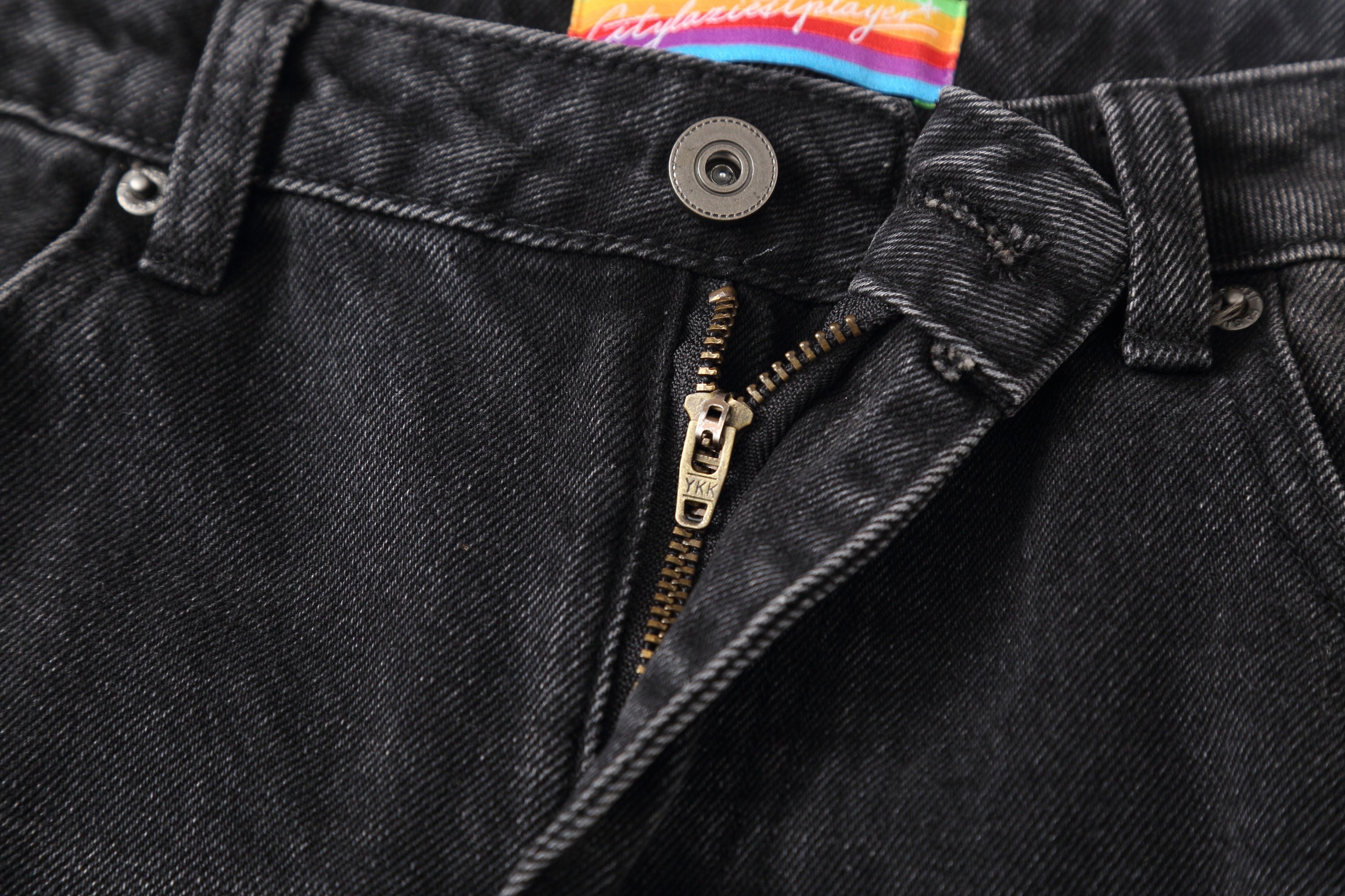 Distressed Black Baggy Jeans