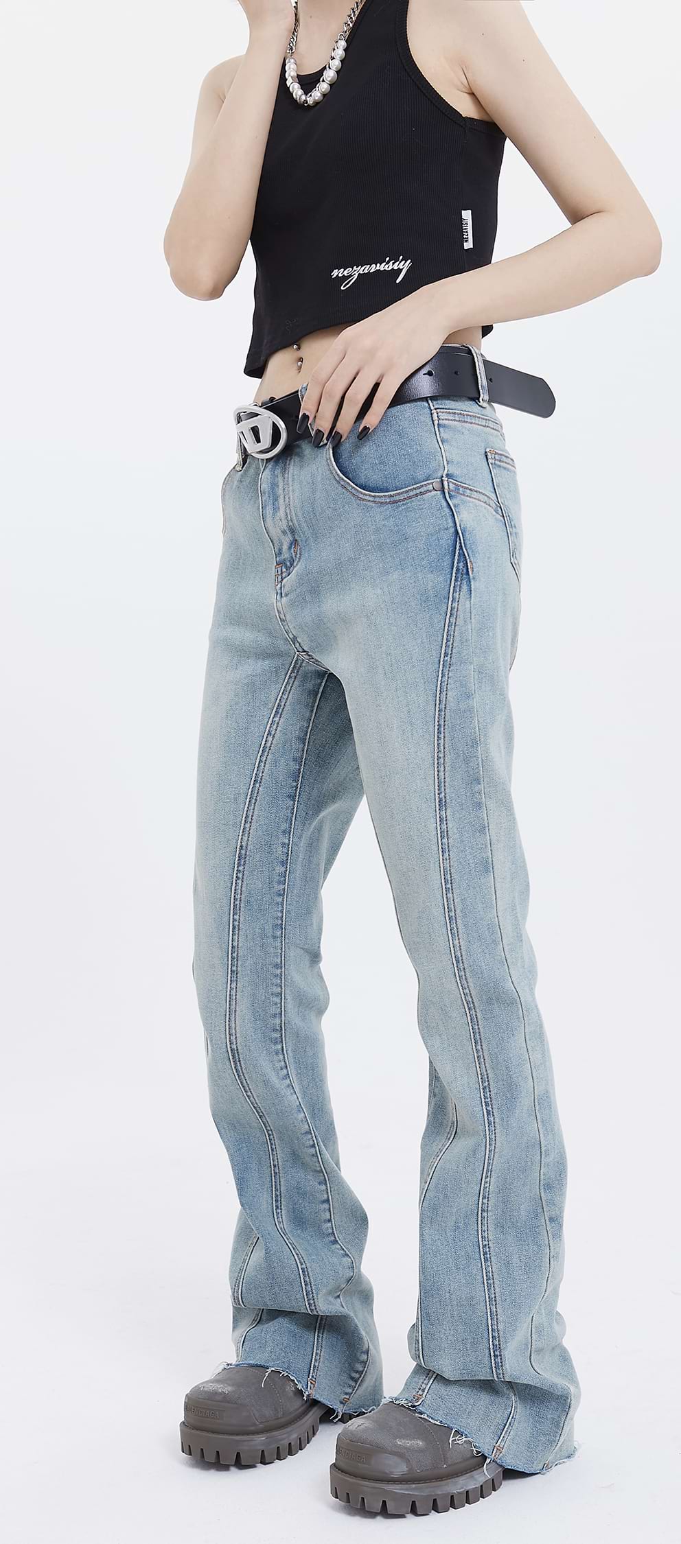 Wavy Seam Light Wash Jeans