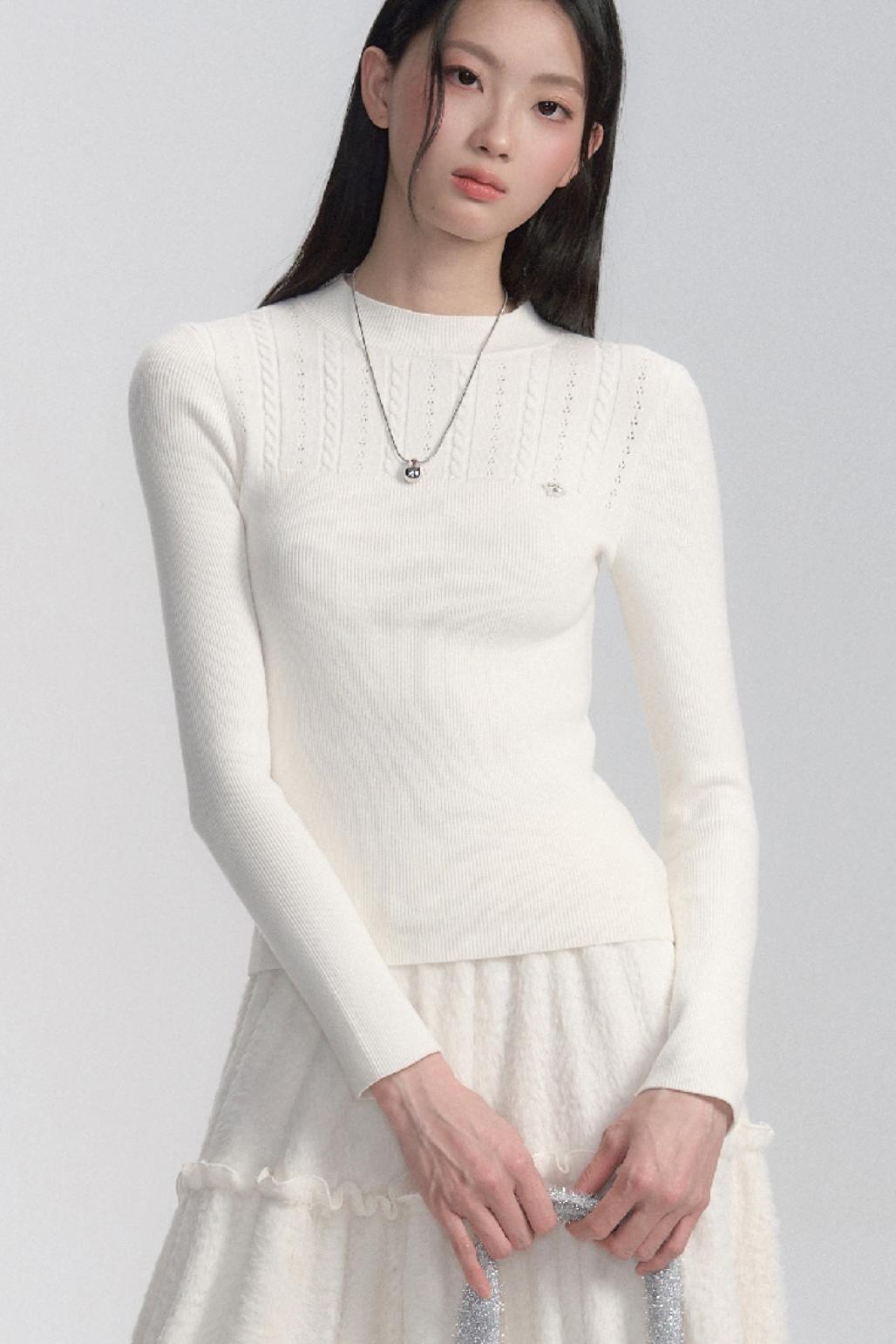 Essential Slim White Knit Sweatshirt