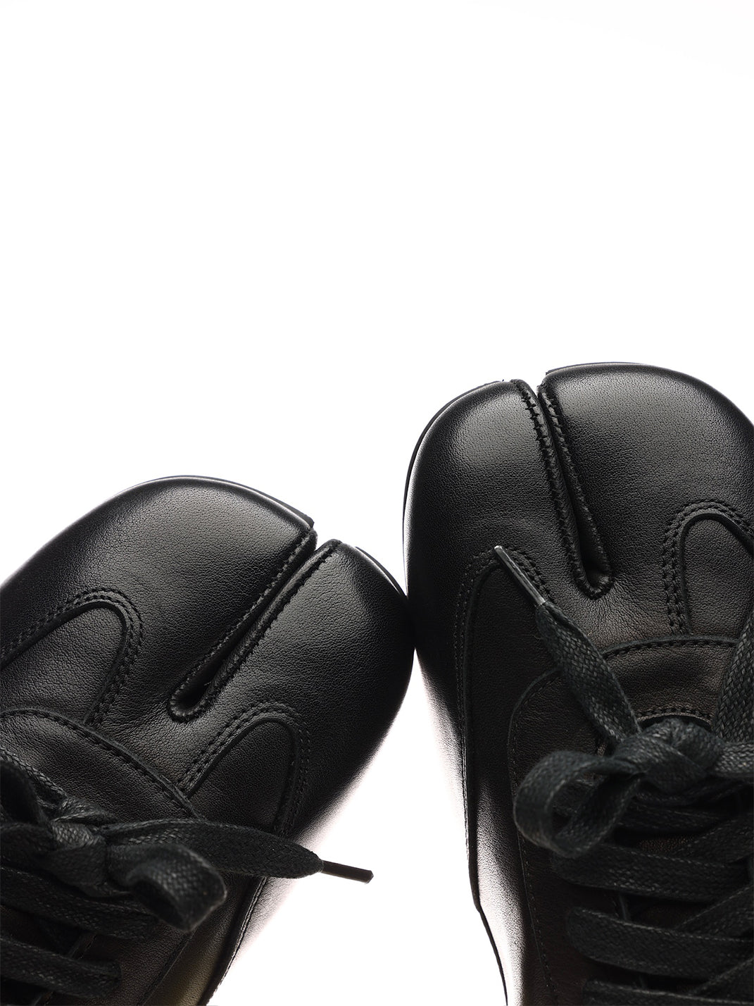 Waxed Leather Tabi Shoes