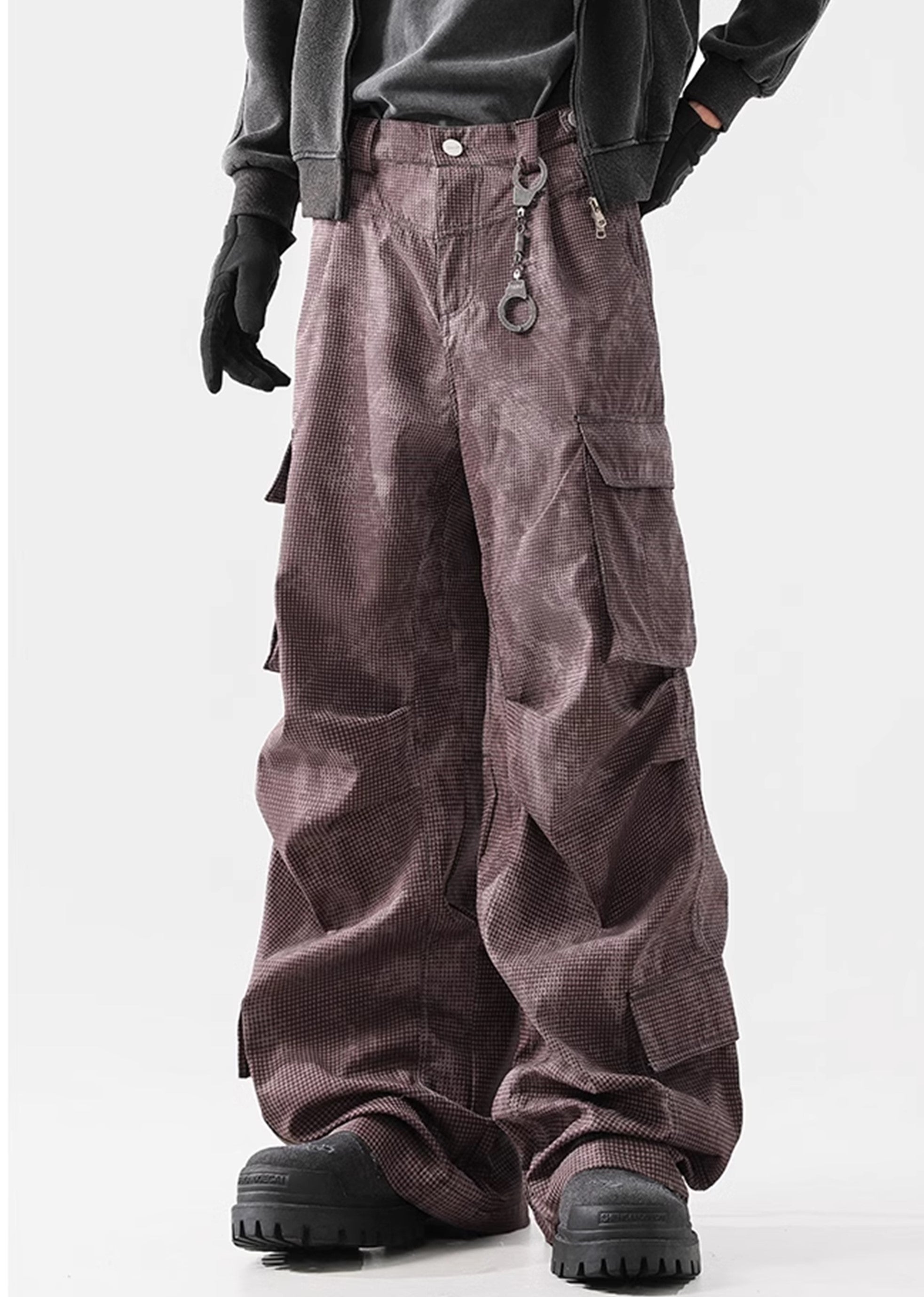 Textured Chain Cargo Pants