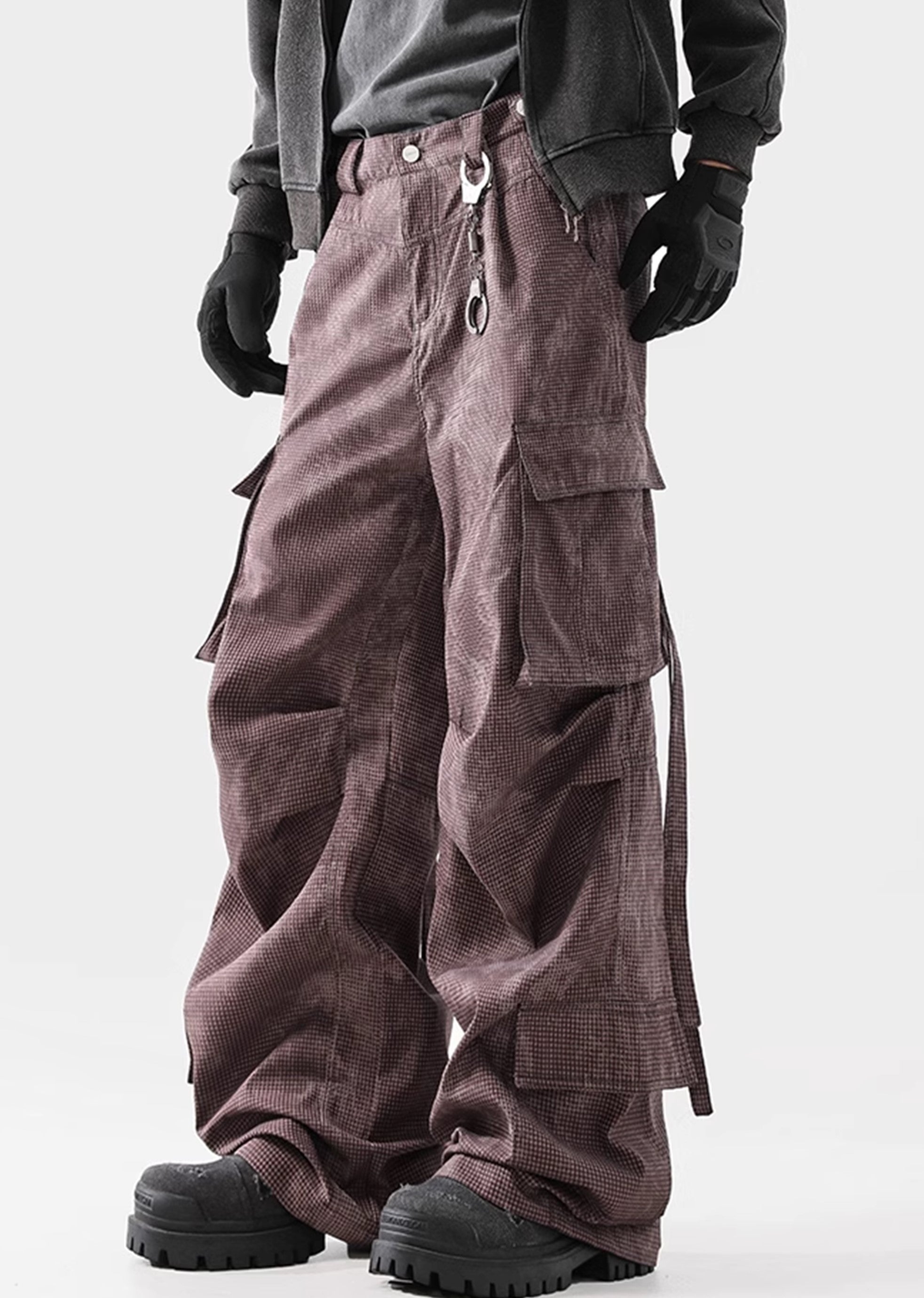 Textured Chain Cargo Pants