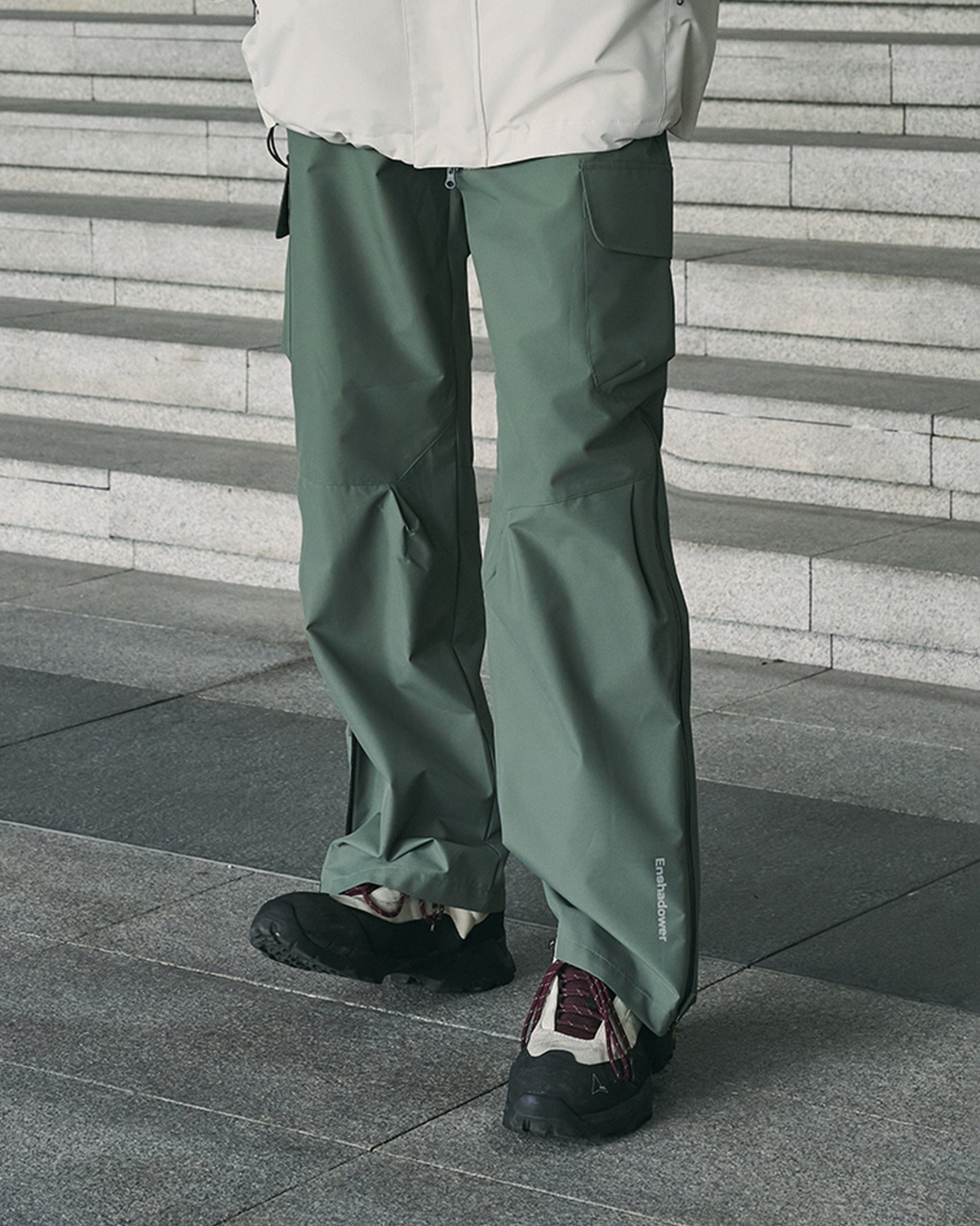 Utility Pleated Spliced Cargo Pants