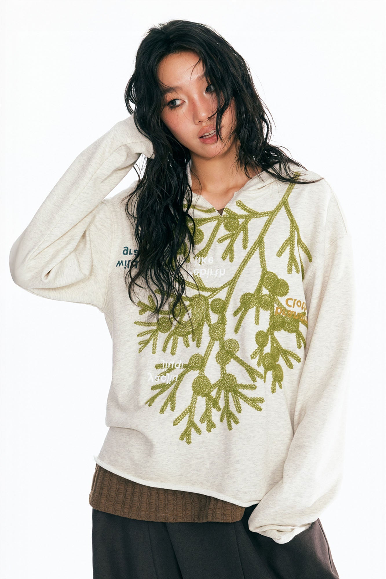 Sesame Leaf Embroidered V Neck Hoodie