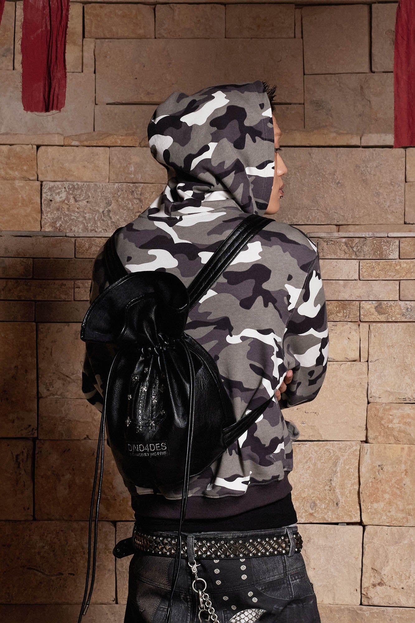 Sudadera con sudadera con cremallera de camuflaje de nieve