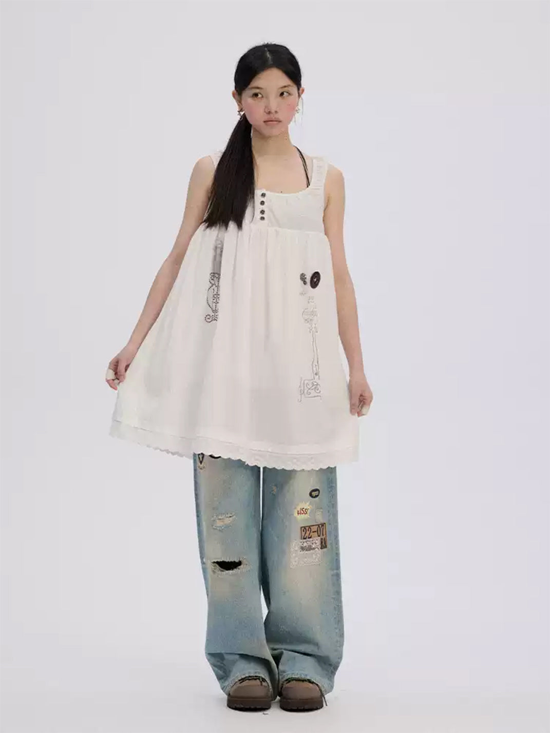 Embroidered Sleeveless Lace Dress