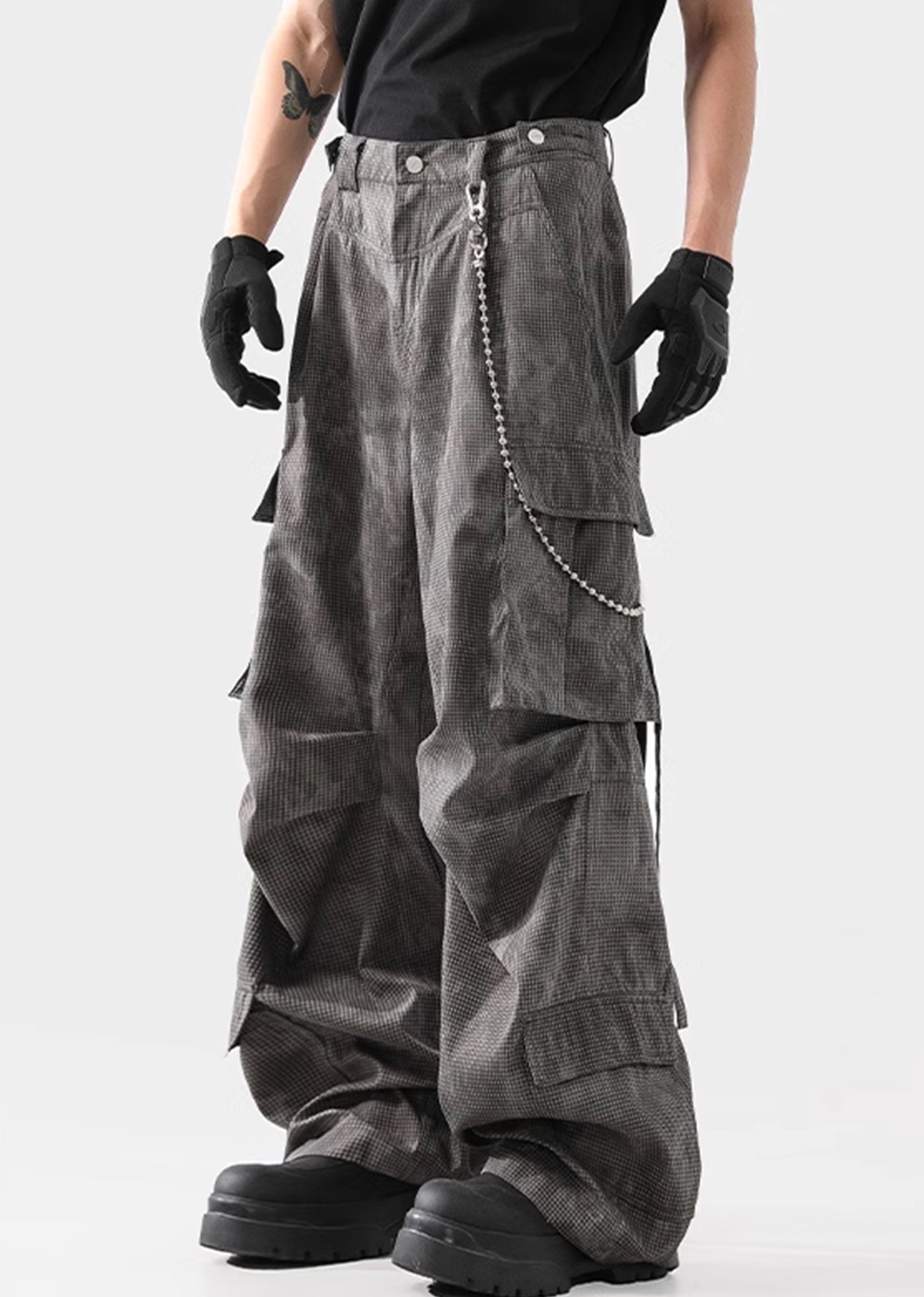 Textured Chain Cargo Pants