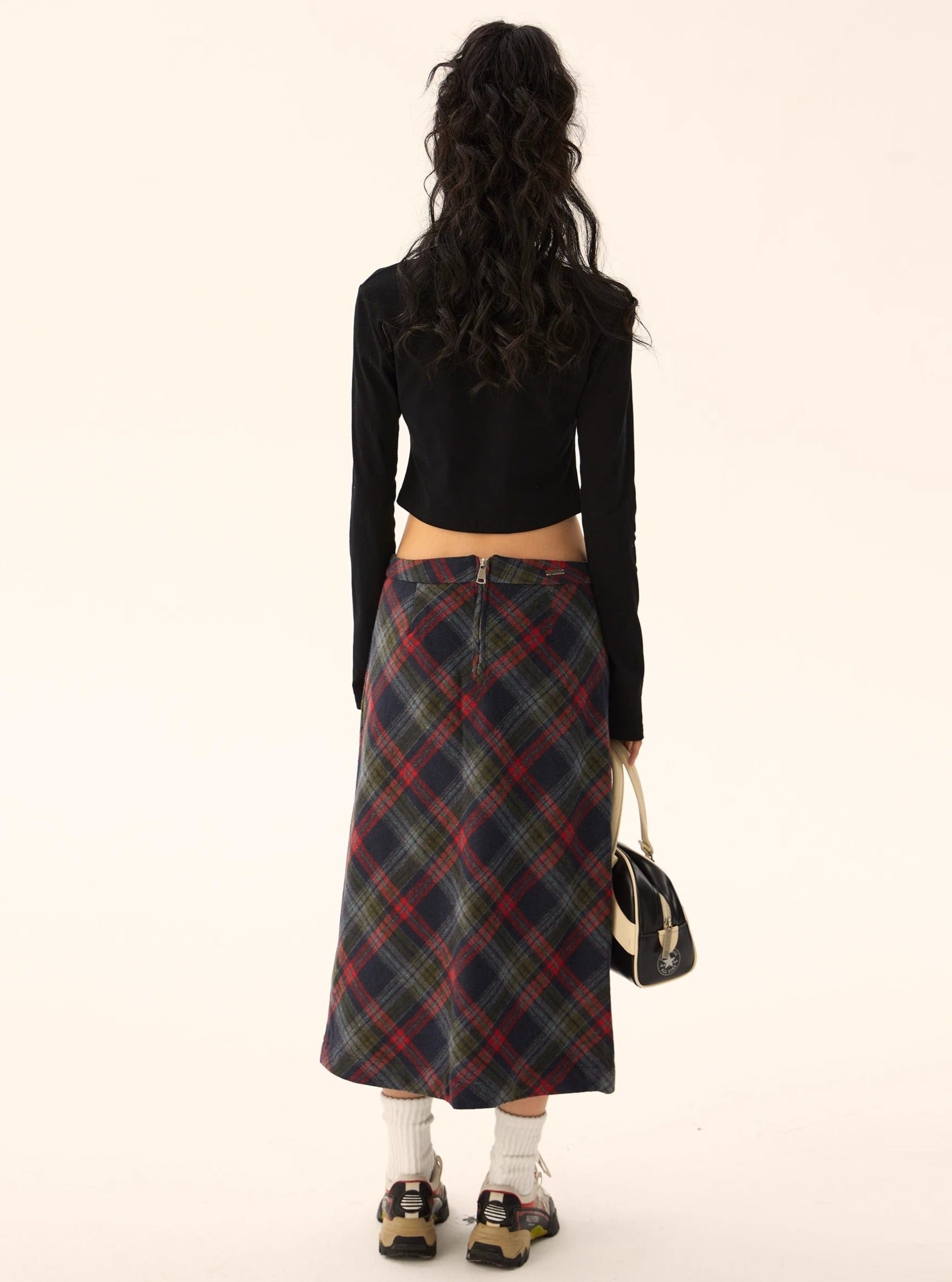 Elegant Striped Wool Skirt - chiclara