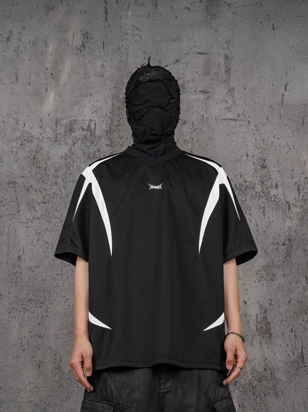 Tee-shirt sportif géométrique noir