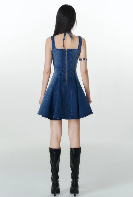 Halter Neck Pleated Denim Dress - chiclara