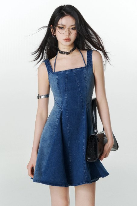 Halter Neck Pleated Denim Dress - chiclara