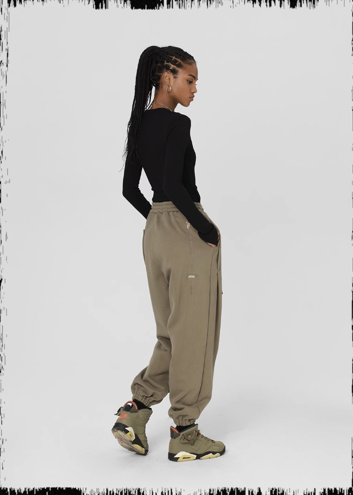 Loose Embroidery Sweatpants - chiclara