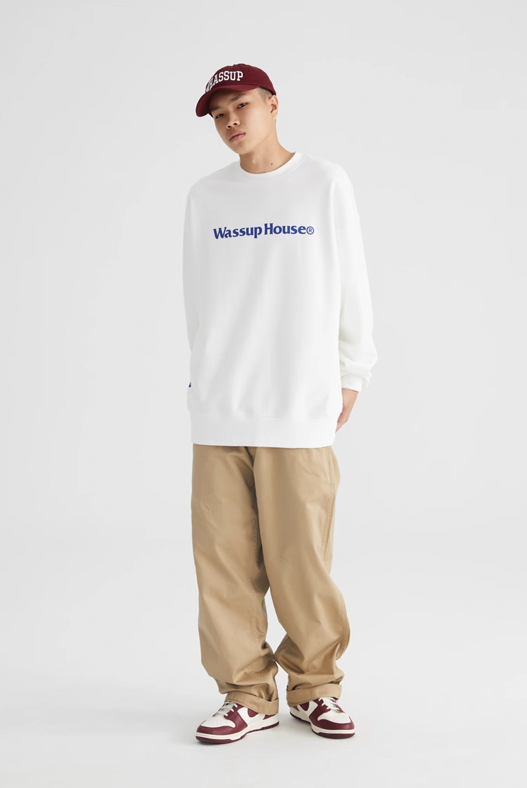 Essential Basic Printing Logo Sweatshirt