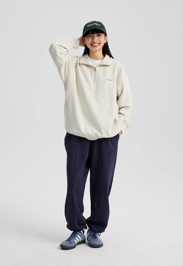 Sporty Half Zipper Logo Sweatshirt - chiclara