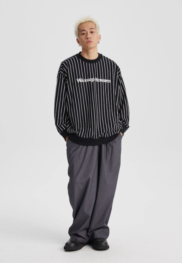 Classic Stripes Basic Logo Sweatshirt - chiclara