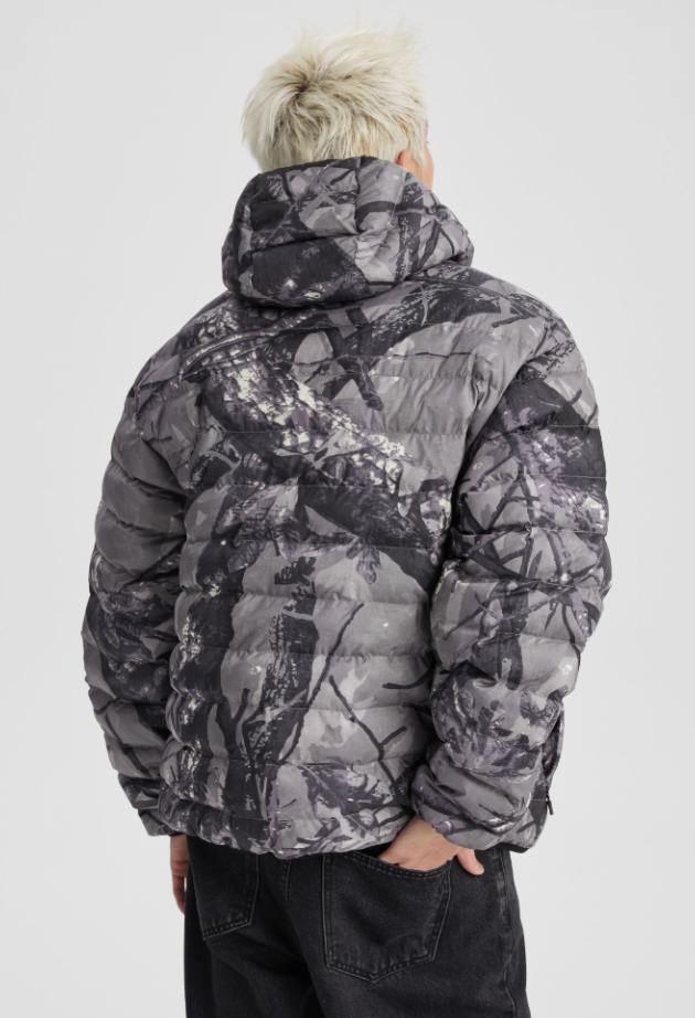 Rugged Camouflage Hooded Jacket - chiclara