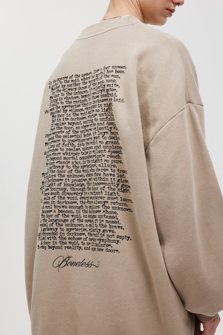 Sweat-shirt en arrière du texte du livre