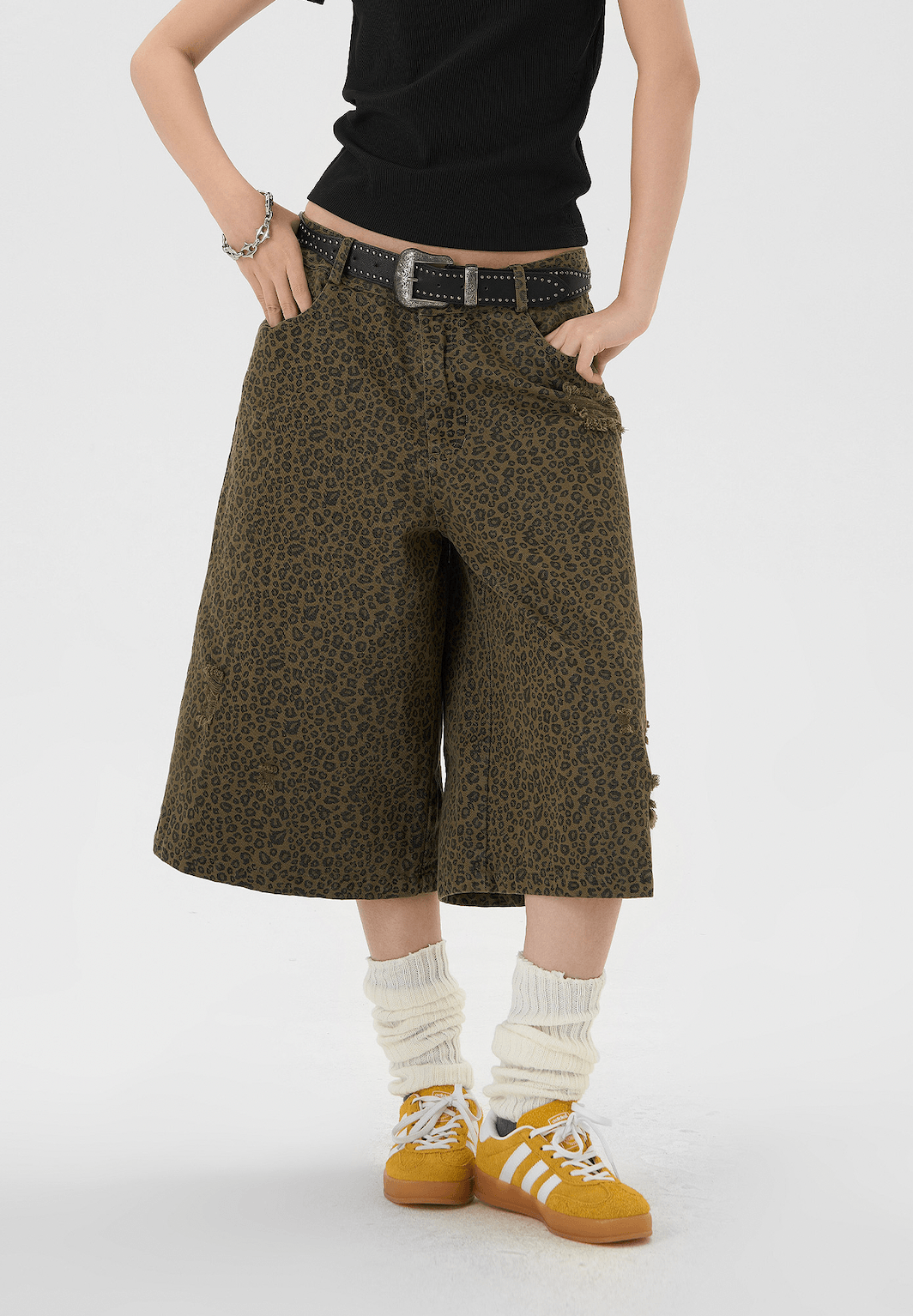 Leopard Print Baggy Shorts for Work - chiclara