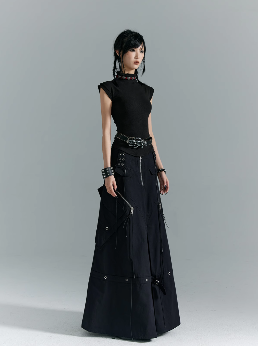 Frustration Garden Gothic Cargo Maxi Skirt - Black Floor-Length with Zipper Details and Multiple Pockets