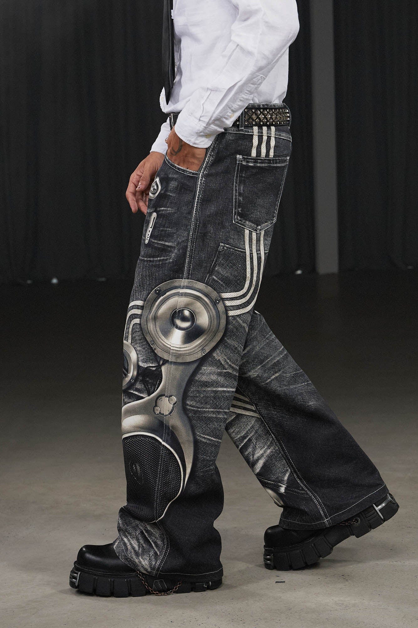 Audio Tech Jeans