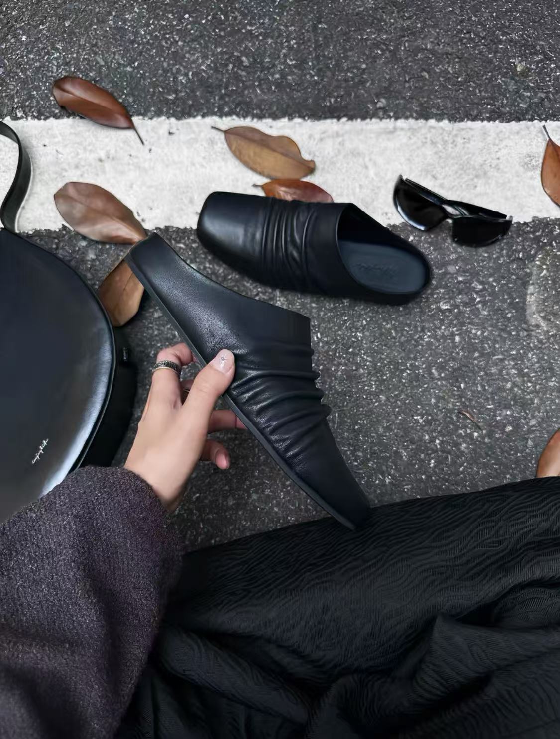 Black Leather Ruched Mules by JCAESAR | Chiclara