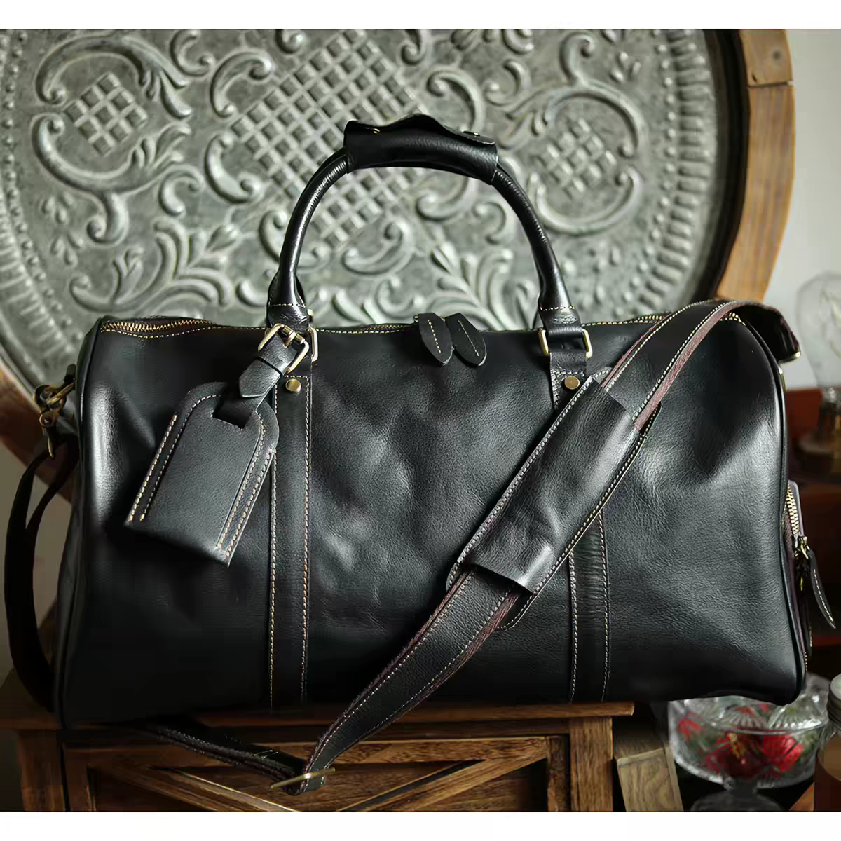 First-Layer Cowhide Travel Weekender Bag