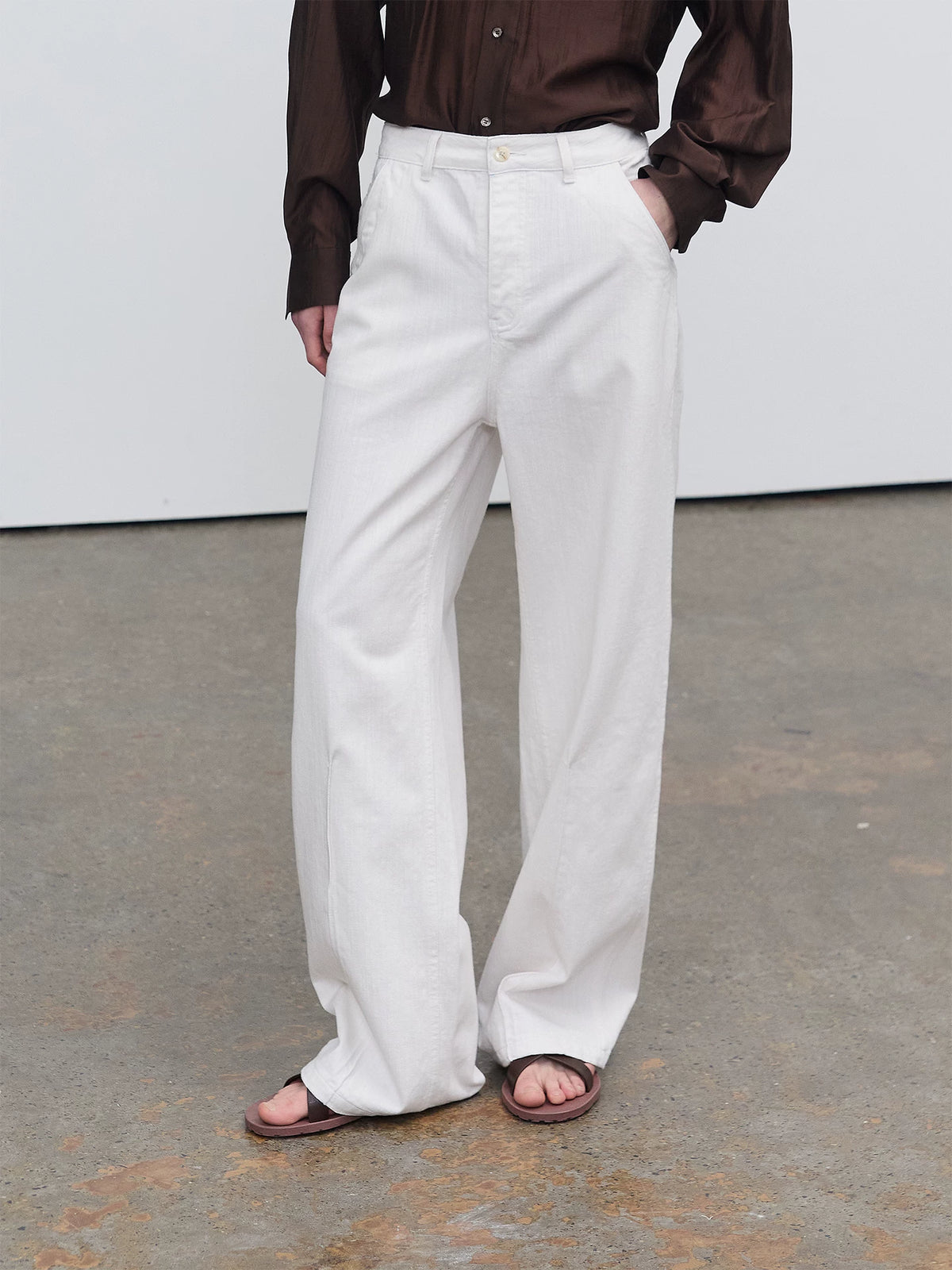 White Slub-Texture Relaxed Straight Jeans product view 1