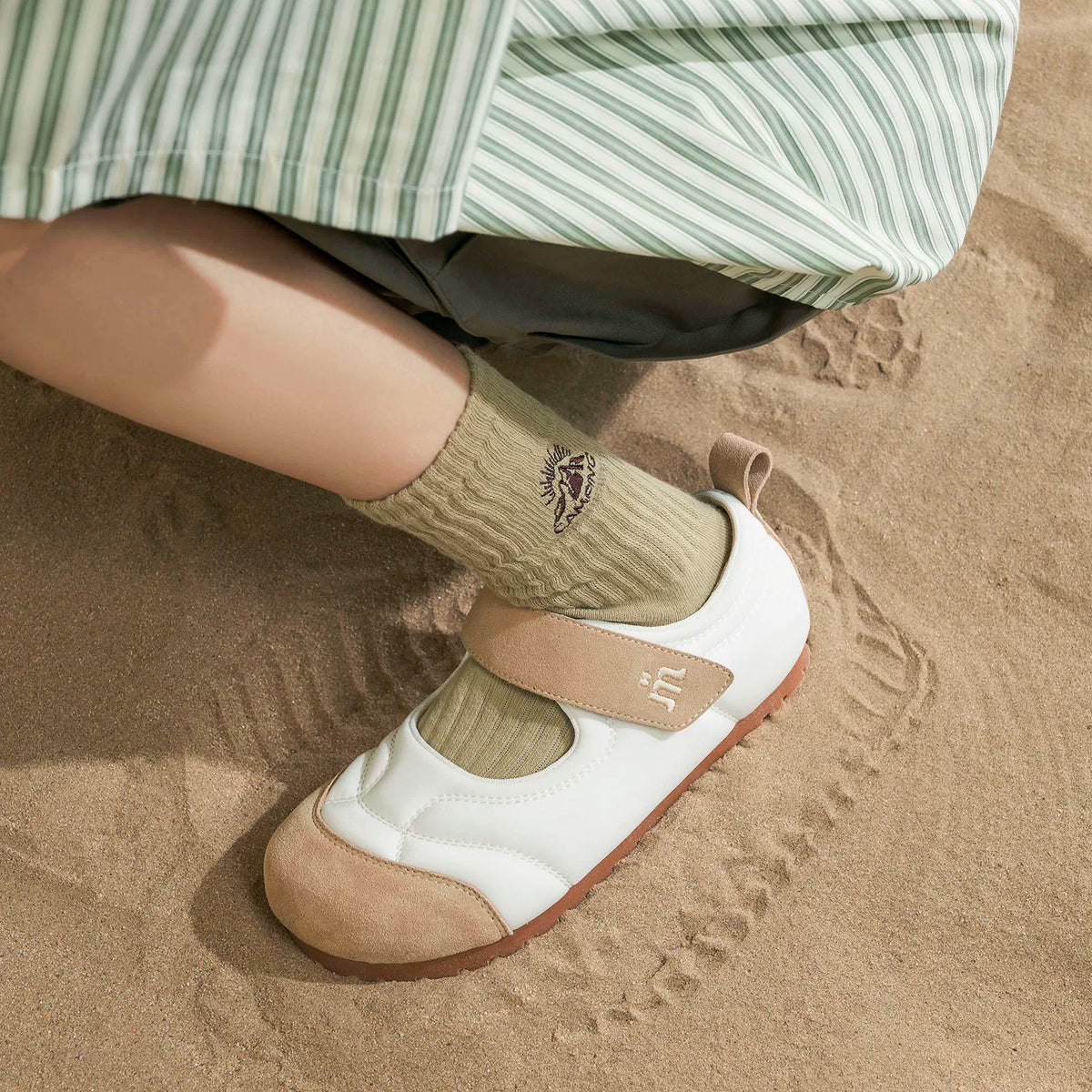 Puff-Toe Suede-Panel Mary Jane Shoes product view 3