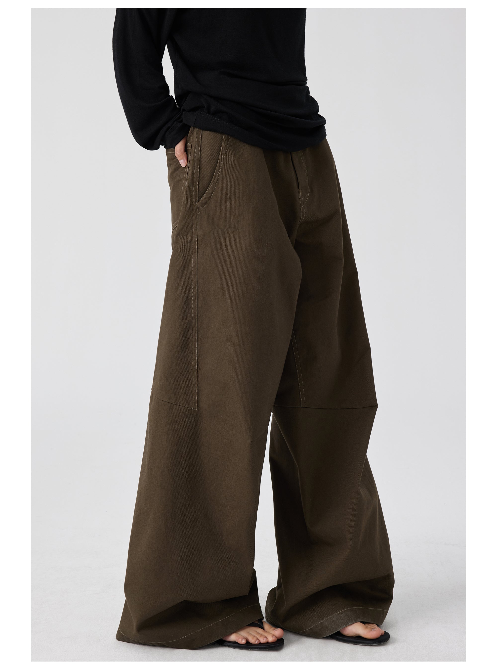 Wide-Leg Cotton Trousers With Darted Knees