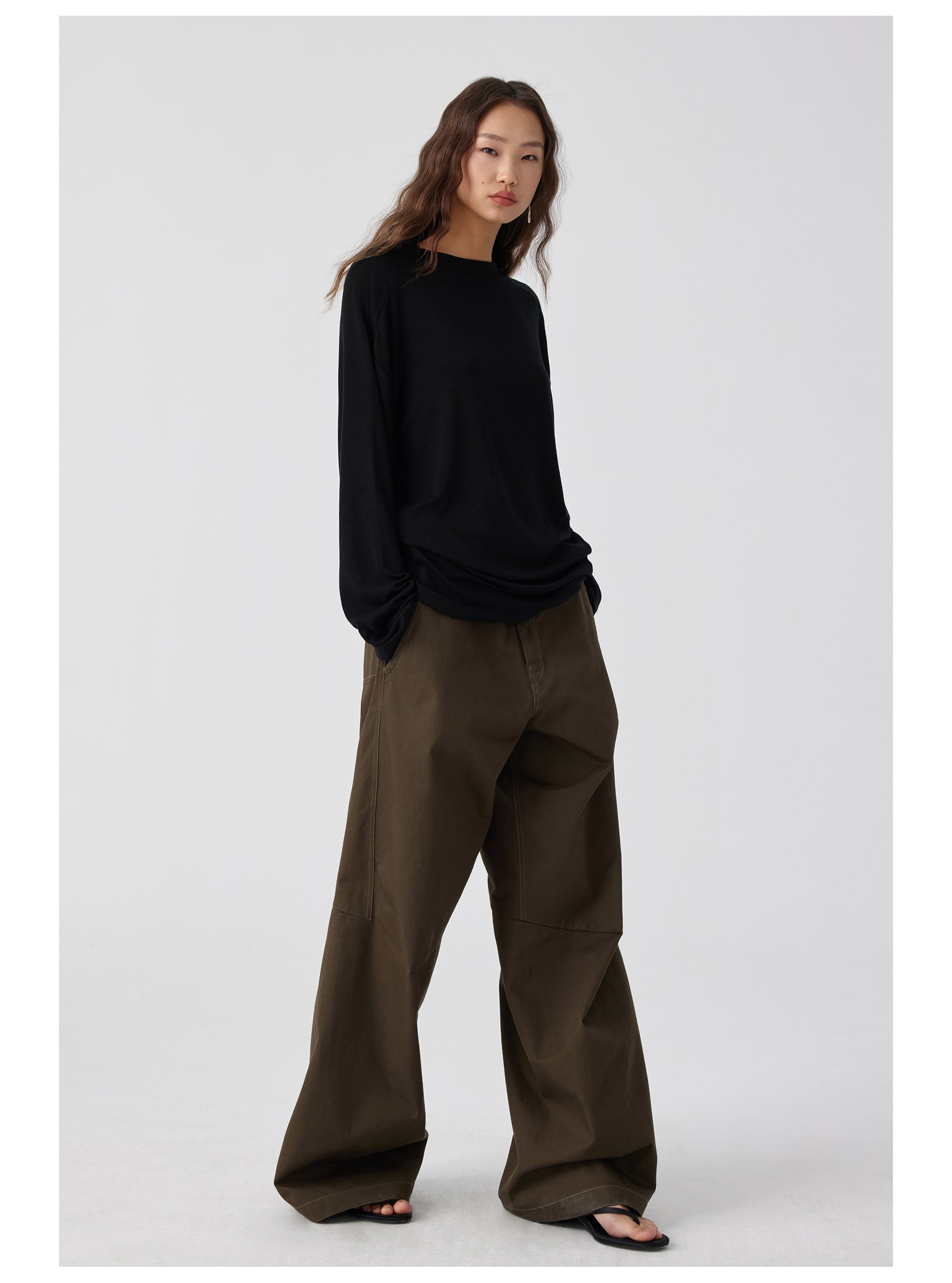 Wide-Leg Cotton Trousers With Darted Knees