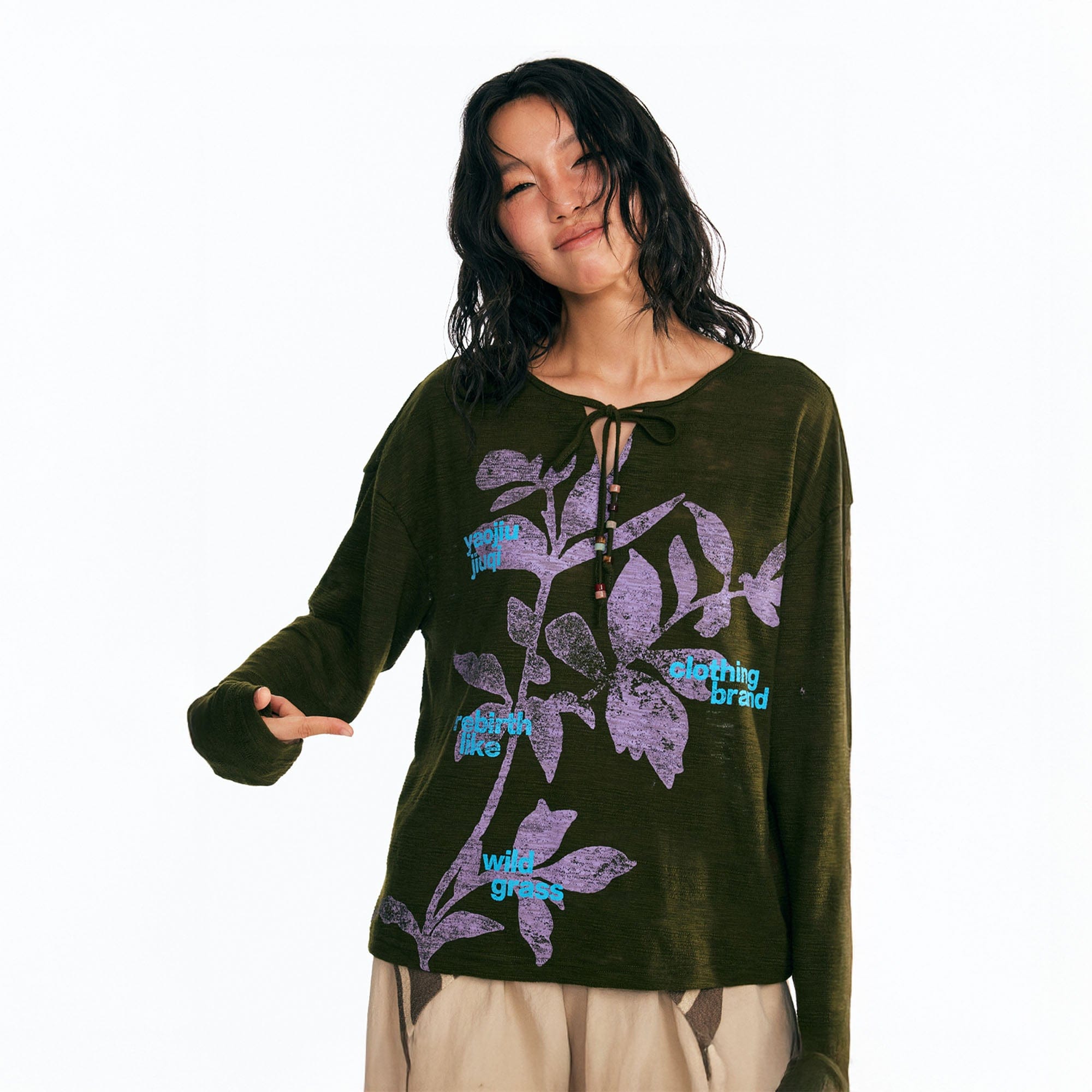 Graphic Sesame Leaves Drawstring Neck Long Sleeve Tee