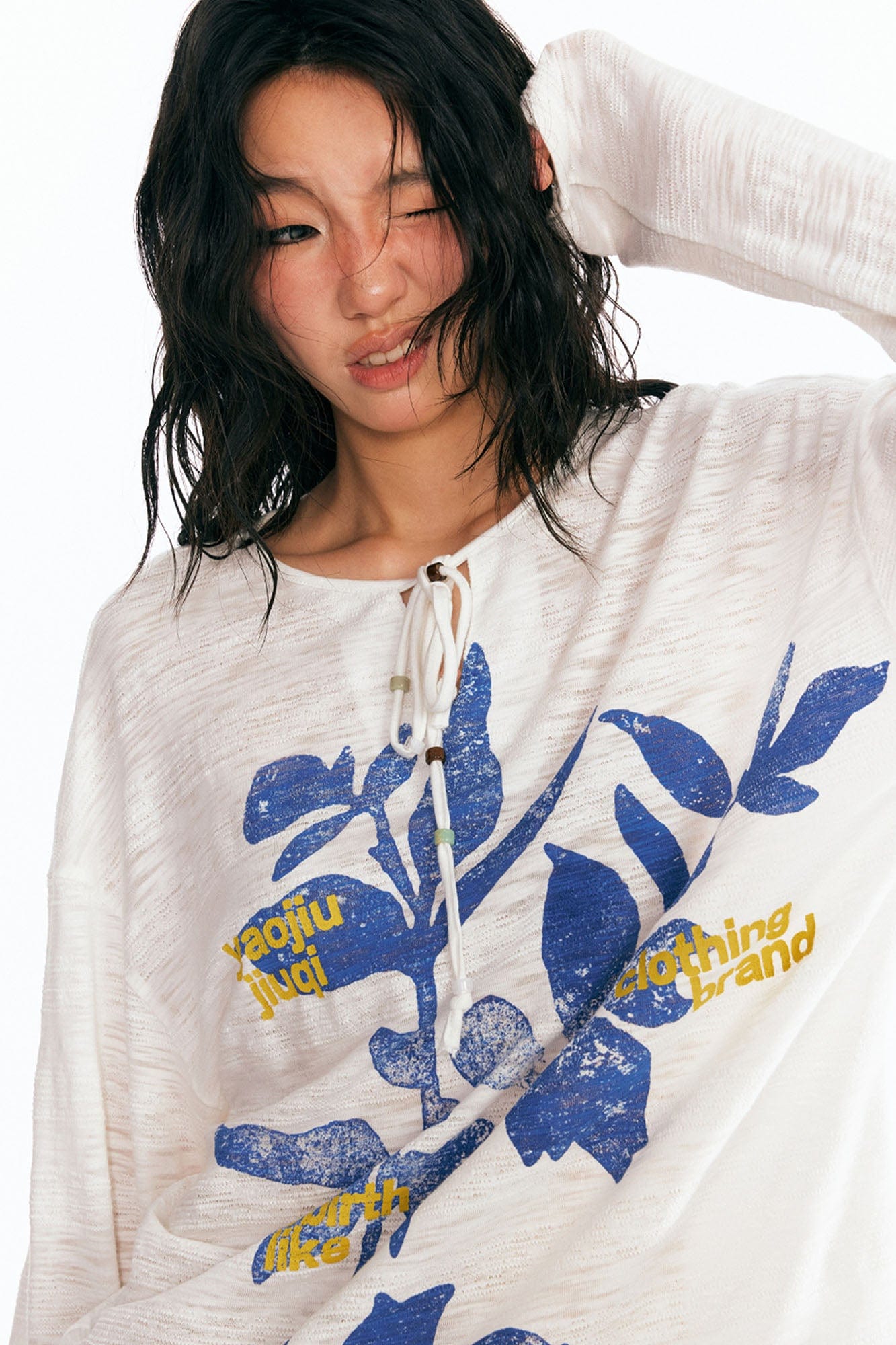 Graphic Sesame Leaves Drawstring Neck Long Sleeve Tee