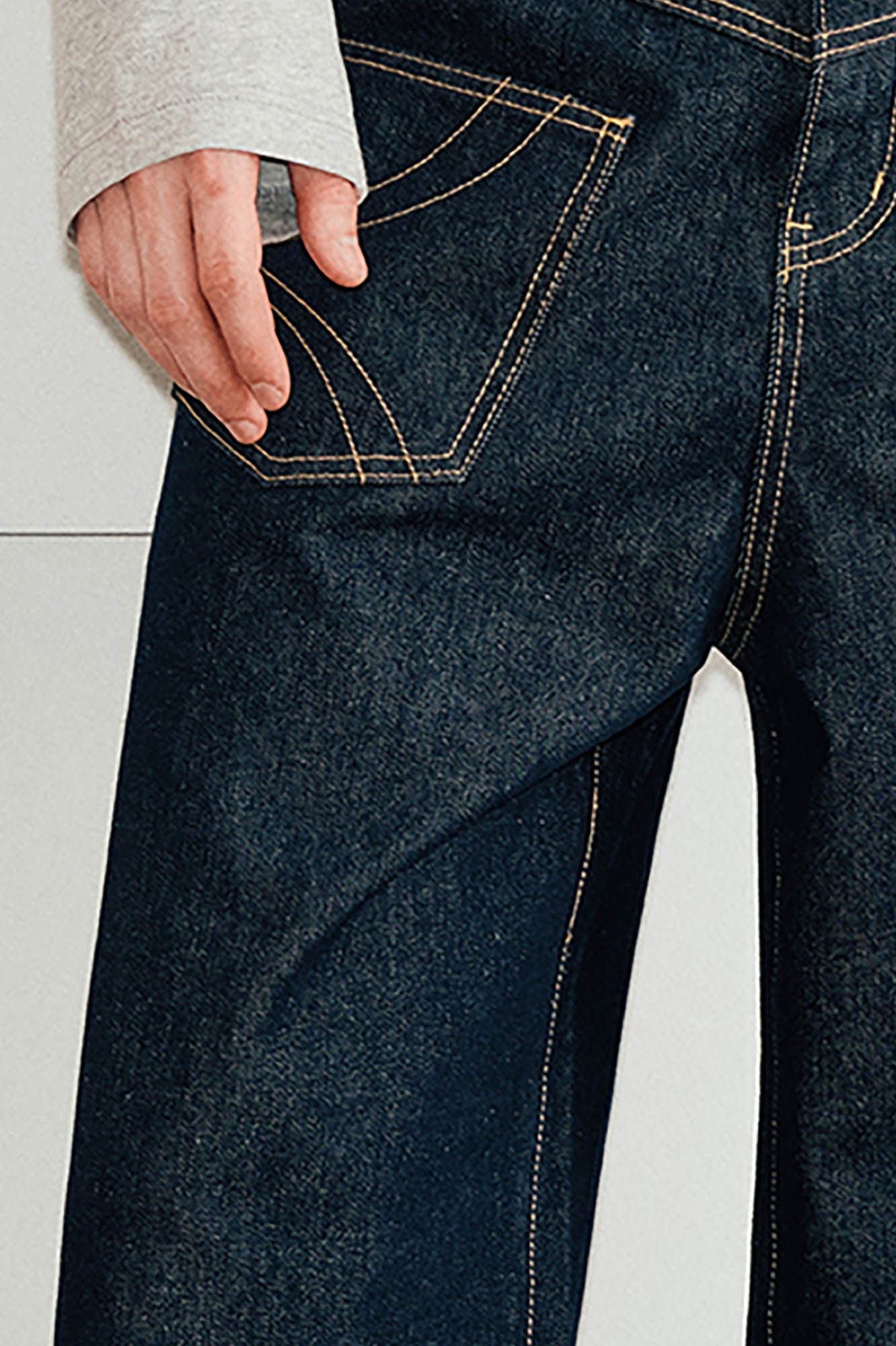 Reversed Wide Leg Carpenter Jeans