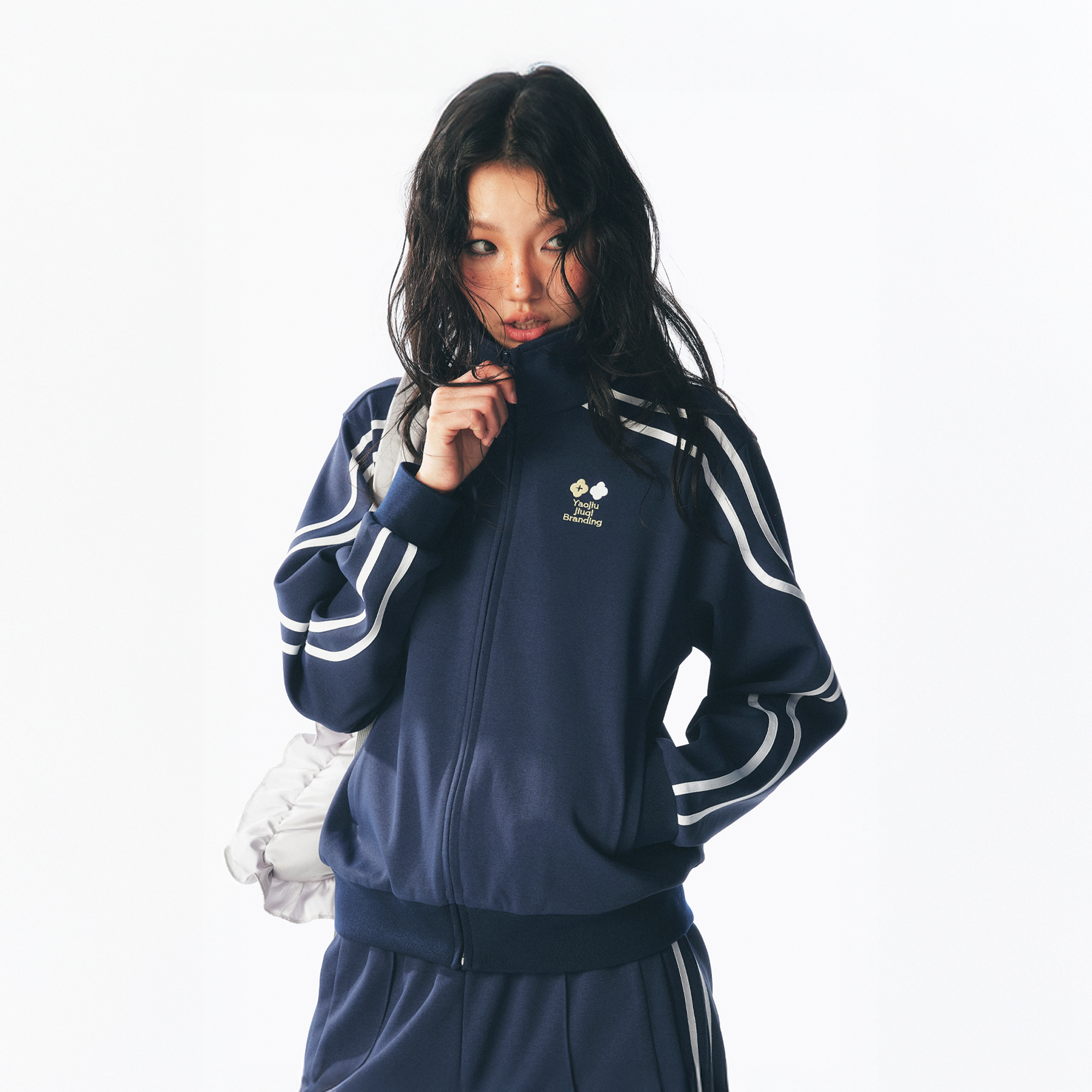Contrast Curved-Stripe Quick-Dry Track Jacket