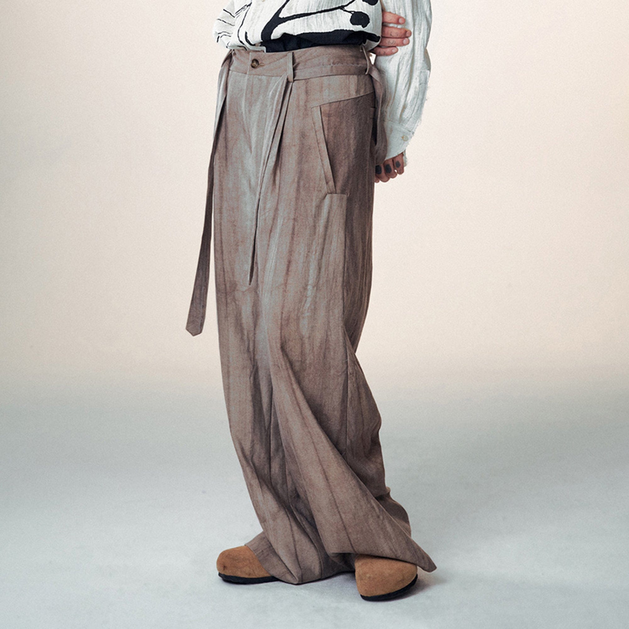 Wide-Leg Linen Pants