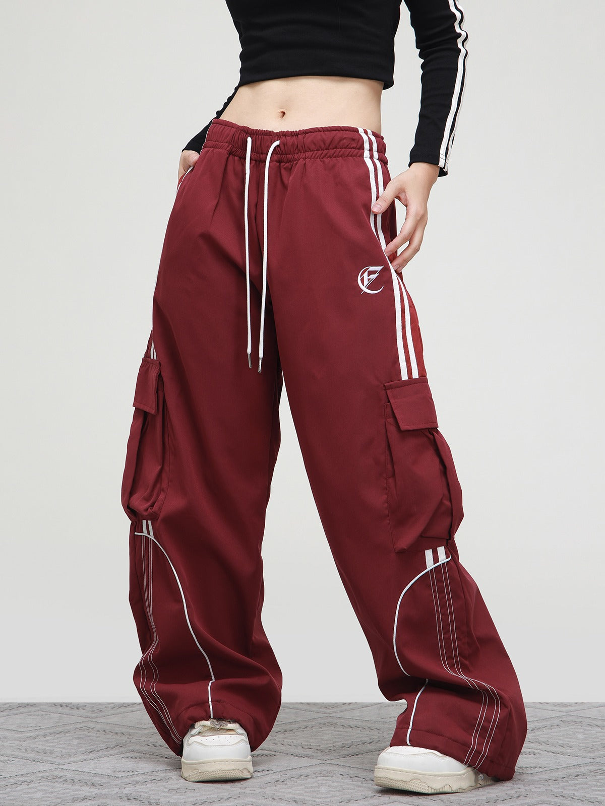 Retro American-Inspired Relaxed Sweatpants - chiclara