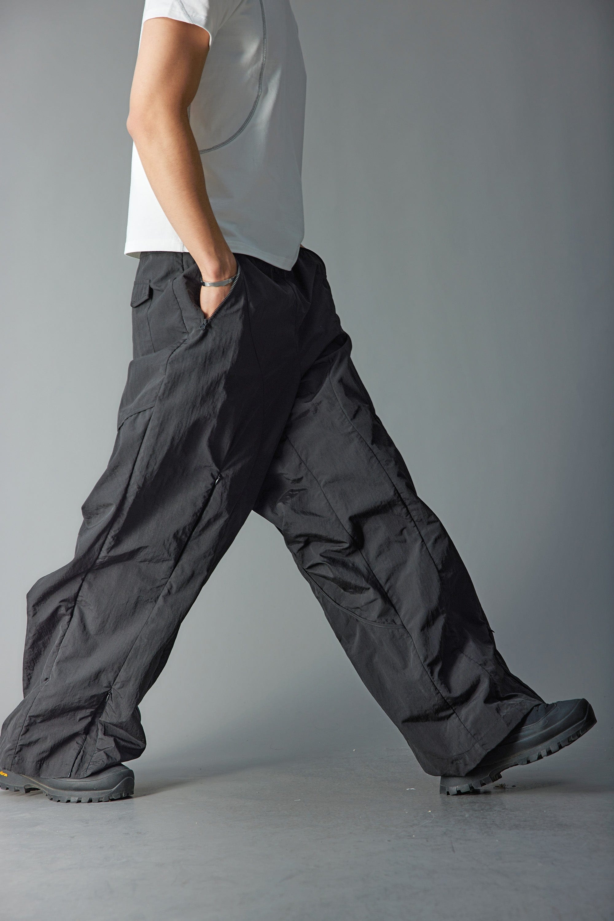 Tech Pleated Wide Leg Pants