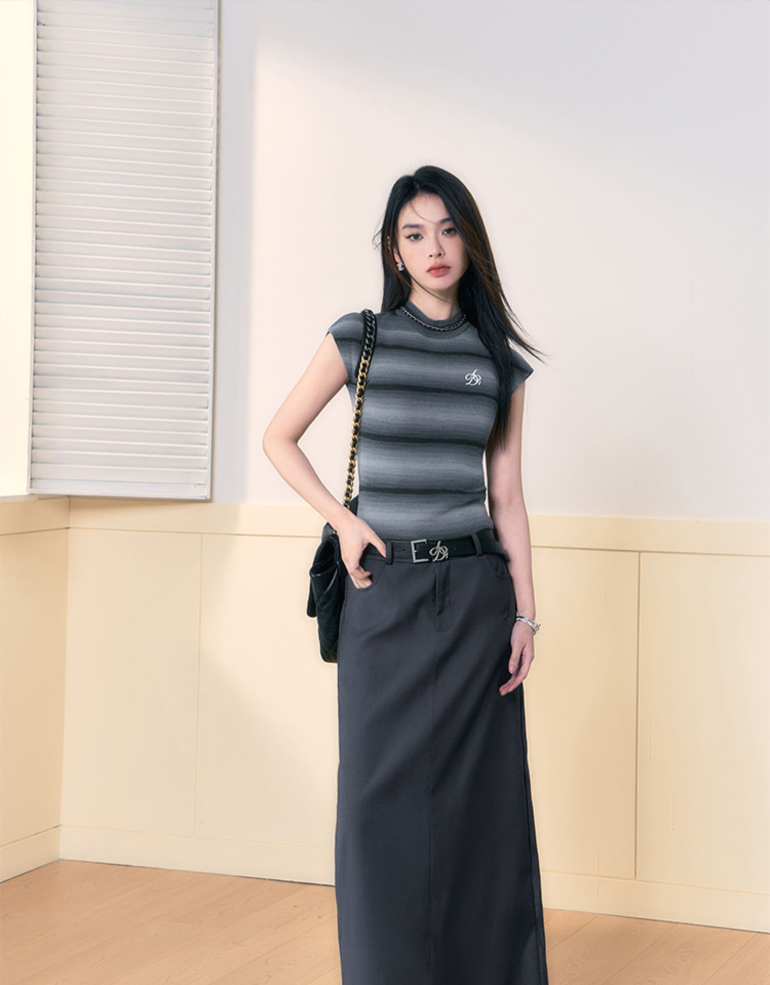 Sleeveless Mock Neck Top