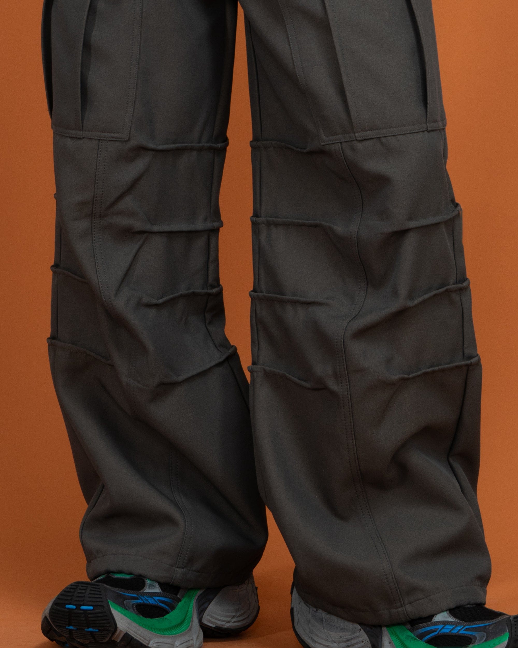 Multi-Pocket Crinkled Cargo Pants