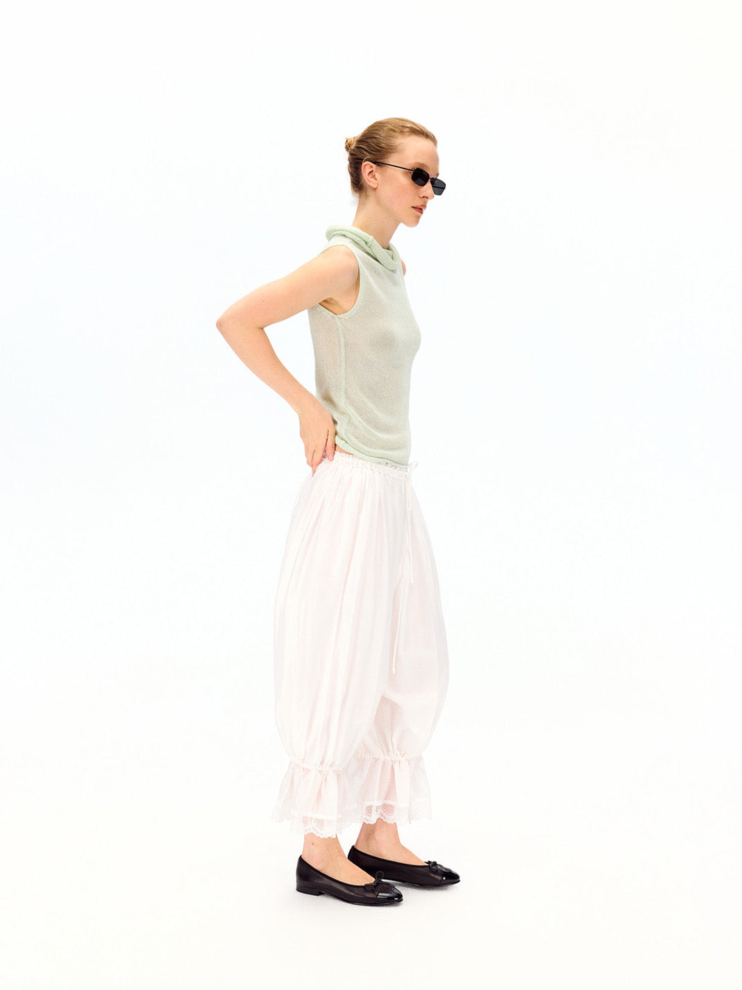 Lace Hem Drawstring Cropped Balloon Pants