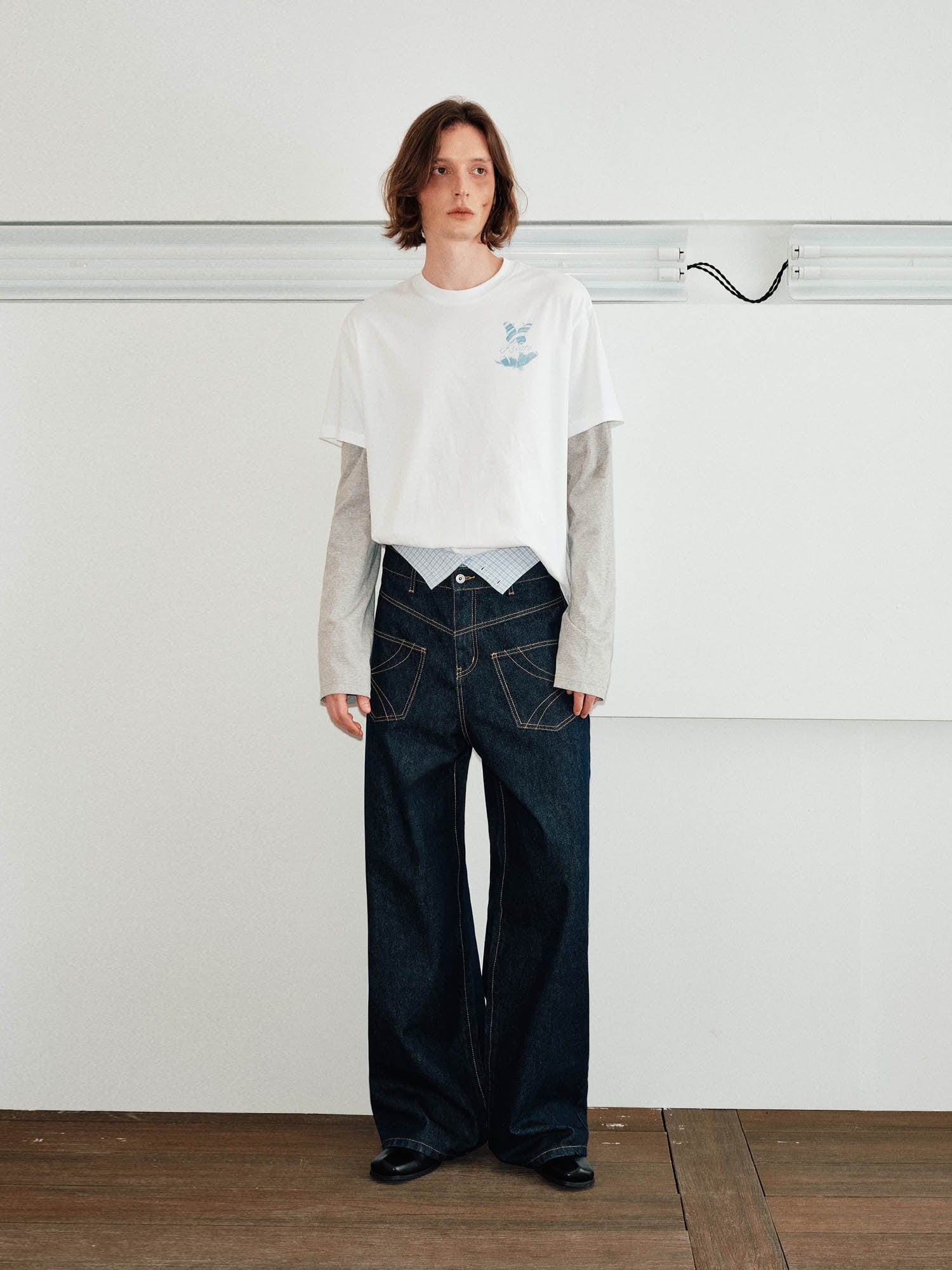 Reversed Wide Leg Carpenter Jeans