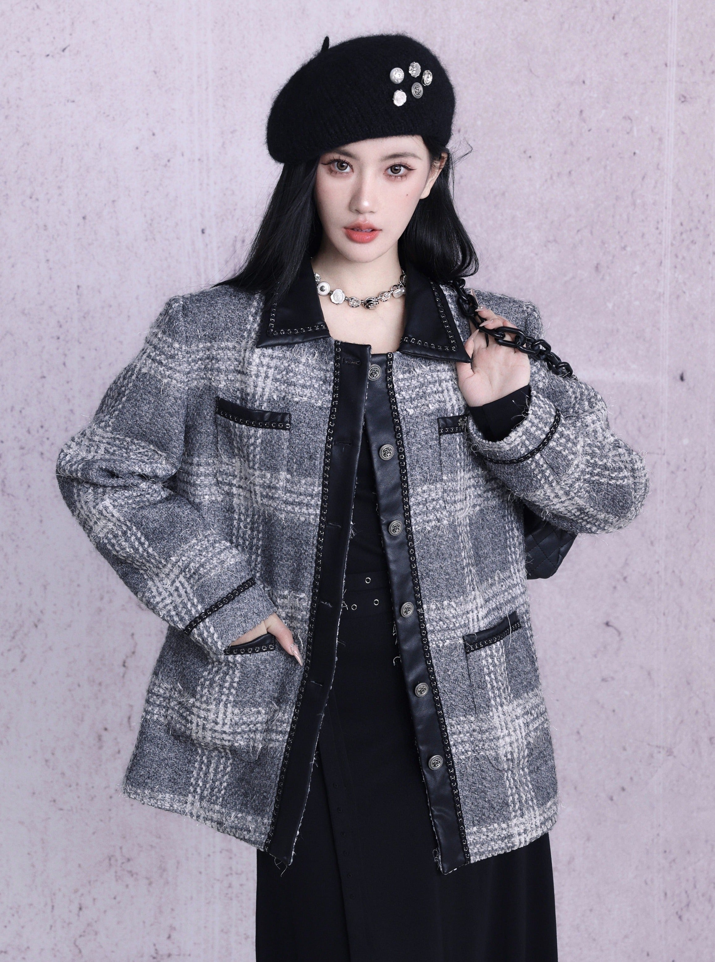 Monochrome Plaid Wool-Blend Jacket: Contrast Collar Button-Front Coat with Multiple Pockets