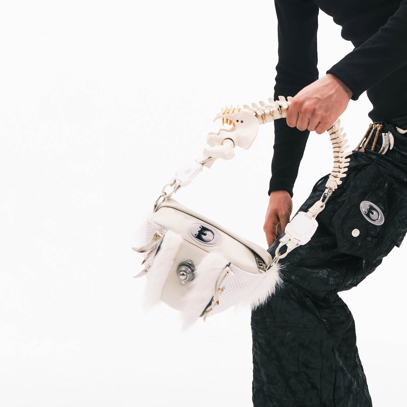 Sac à main en fausse fourrure d'embryon