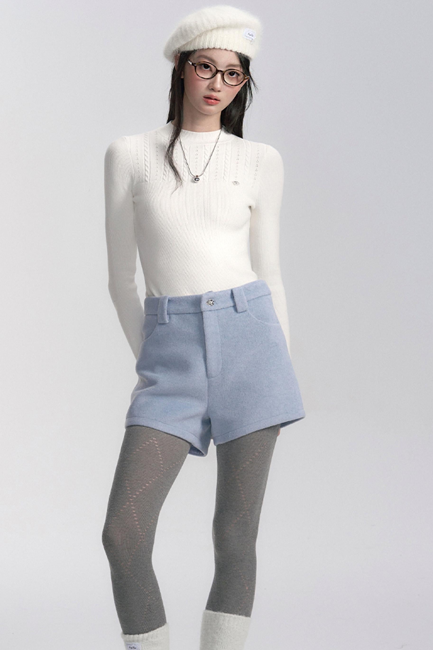 Essential Slim White Knit Sweatshirt